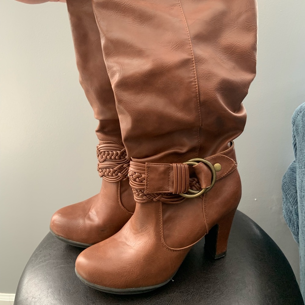 Brown / Tan Heeled Boots